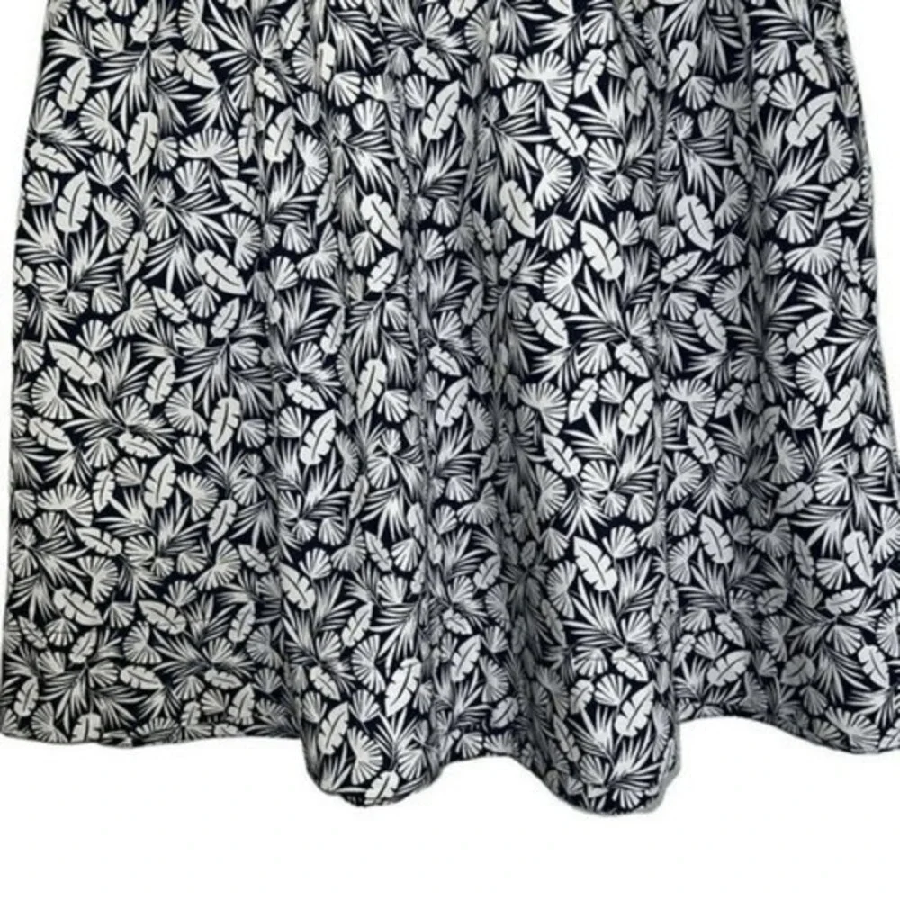BODEN Navy/White Hawaiian Leaf Foliage‎ Mini Skirt Cotton NWT Size 10 - Picture 4 of 7